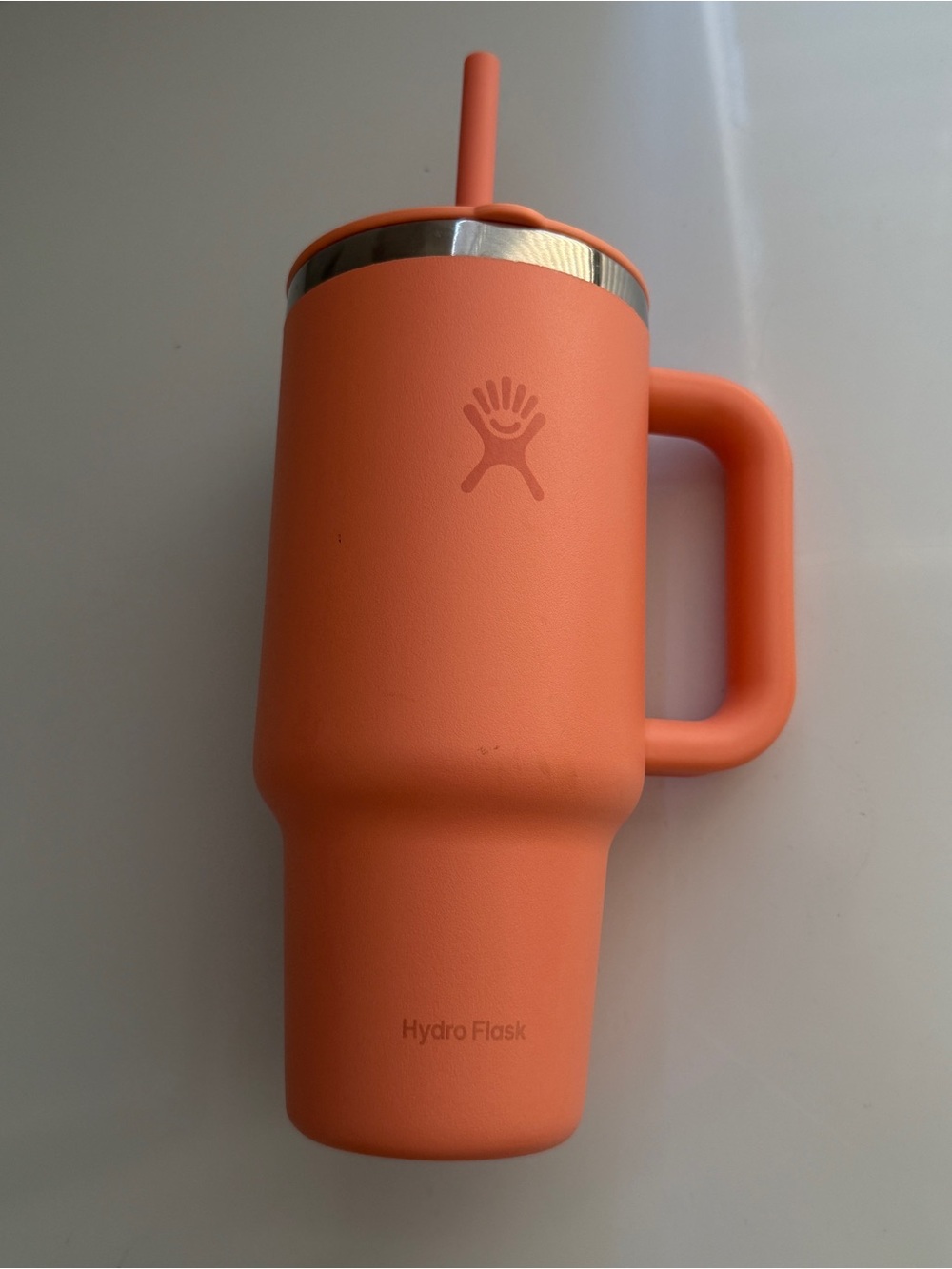 Hydroflask tumbler with handle